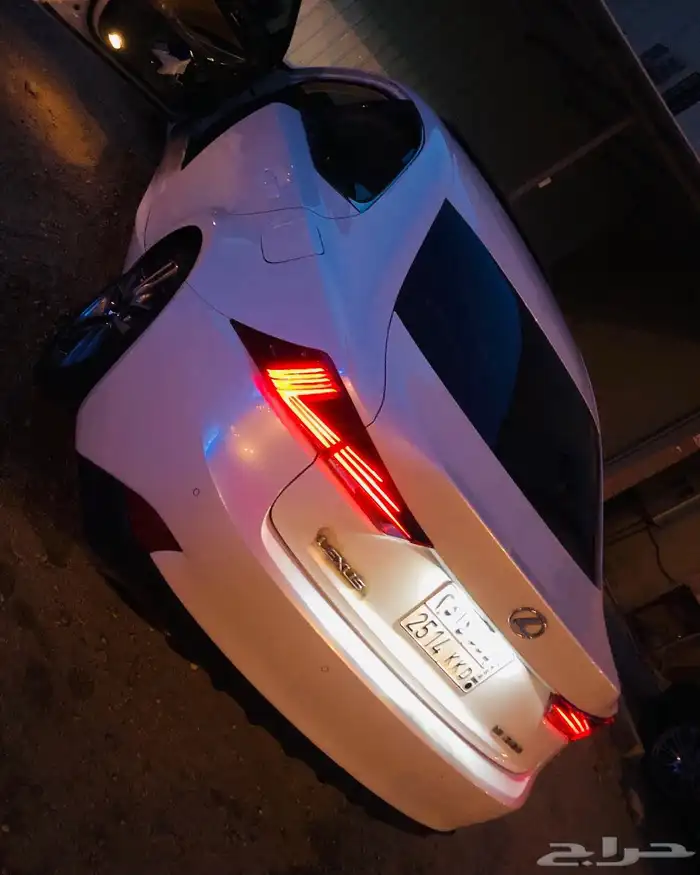 لكزس is 300 2020 8