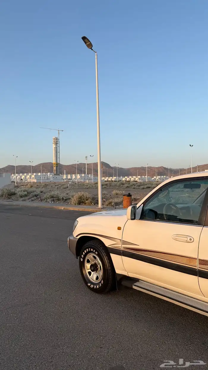 لاندكروزر 2001 3