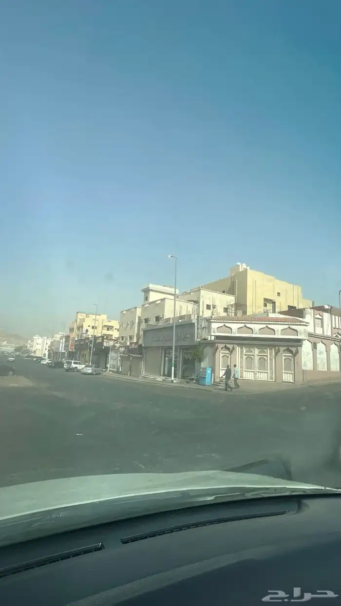 عقار تجاري بموقع استراتيجي مضمون الربح بمساحة 888م بمكه 8