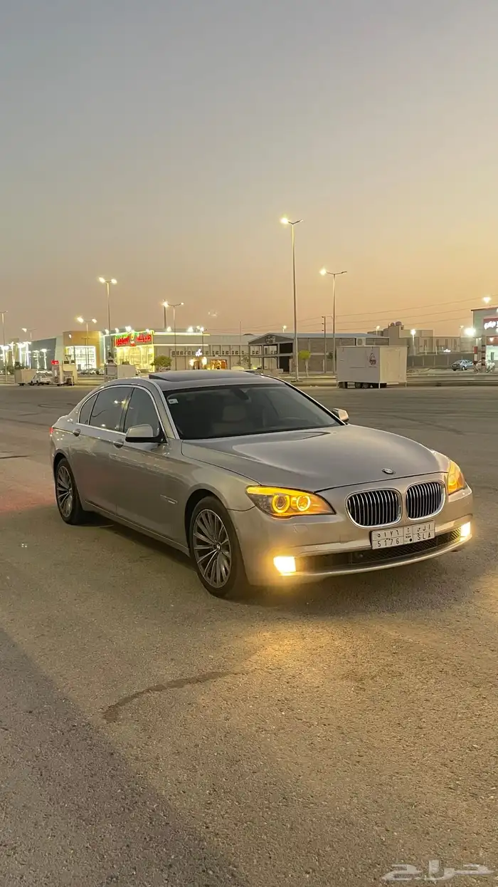 بي ام دبليو 750 Li فل كامل 1