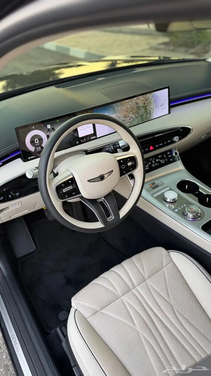 2025 جينيسس GV70 10