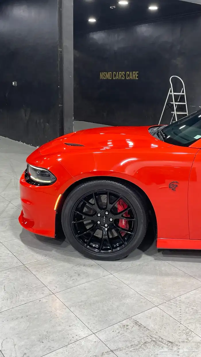 تشارجر هيلكات Dodge Hellcat 8