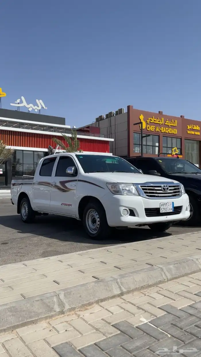 هايلكس GLX 2014 سعودي ممشى 340 مرشوش كامل 3