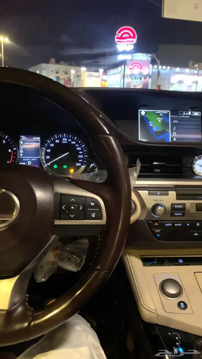 لكزس ES350 موديل 2016 وكاله 43