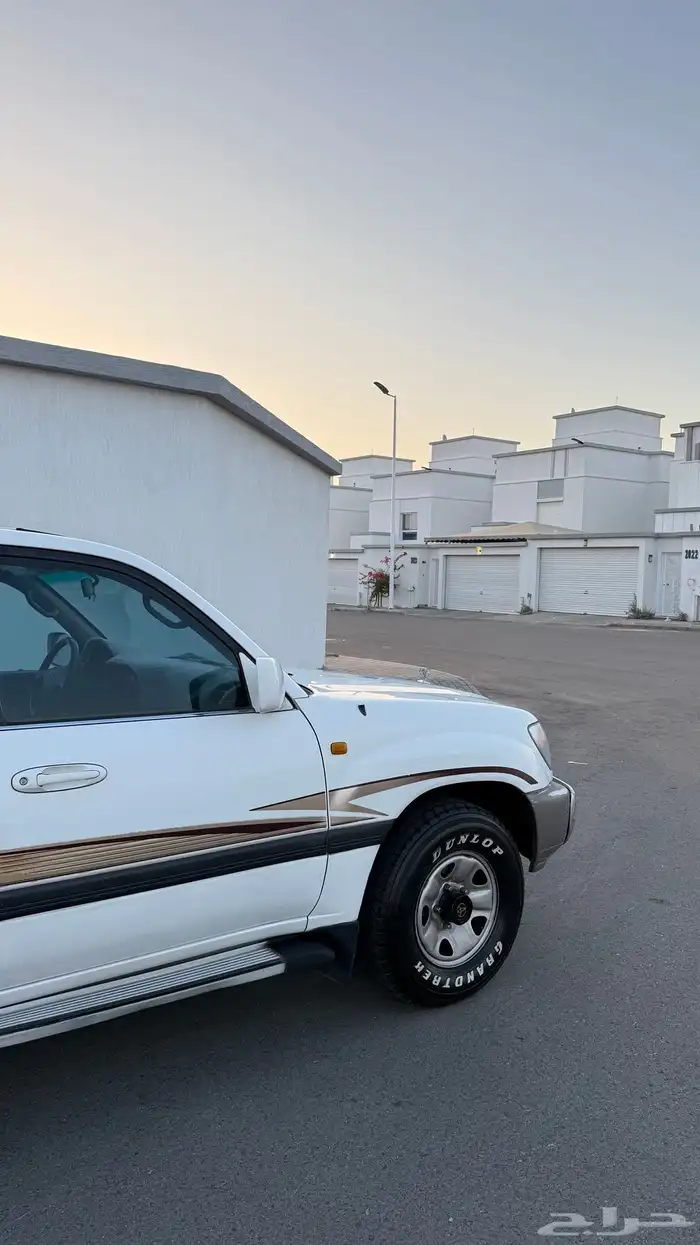 لاندكروزر 2001 7