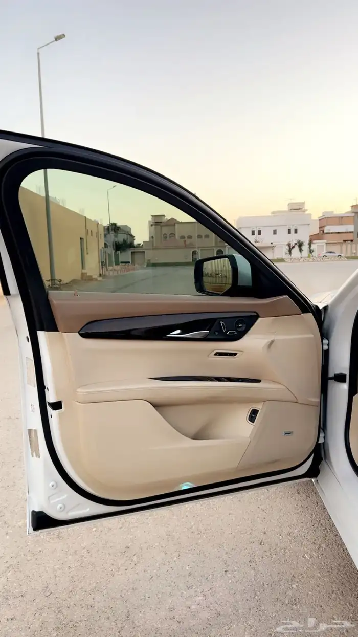 للبيع كاديلاك CT6 موديل 2017 4