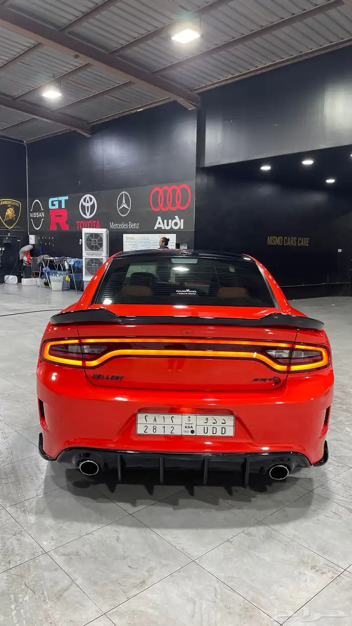 تشارجر هيلكات Dodge Hellcat 3