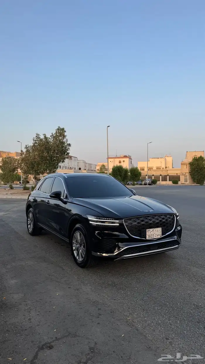 2025 جينيسس GV70 1