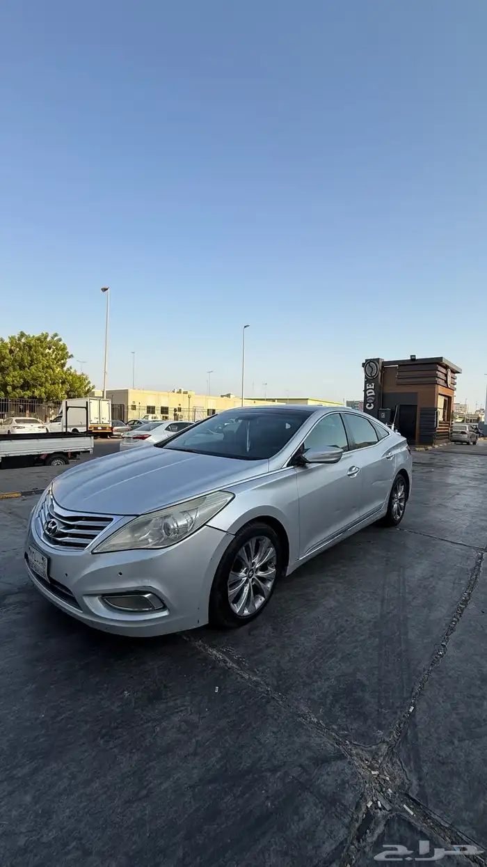 للبيع ازيرا 2012 نص فل 3