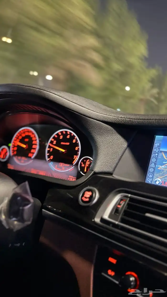 BMW 740نظيف للبيع (مخزن) 13