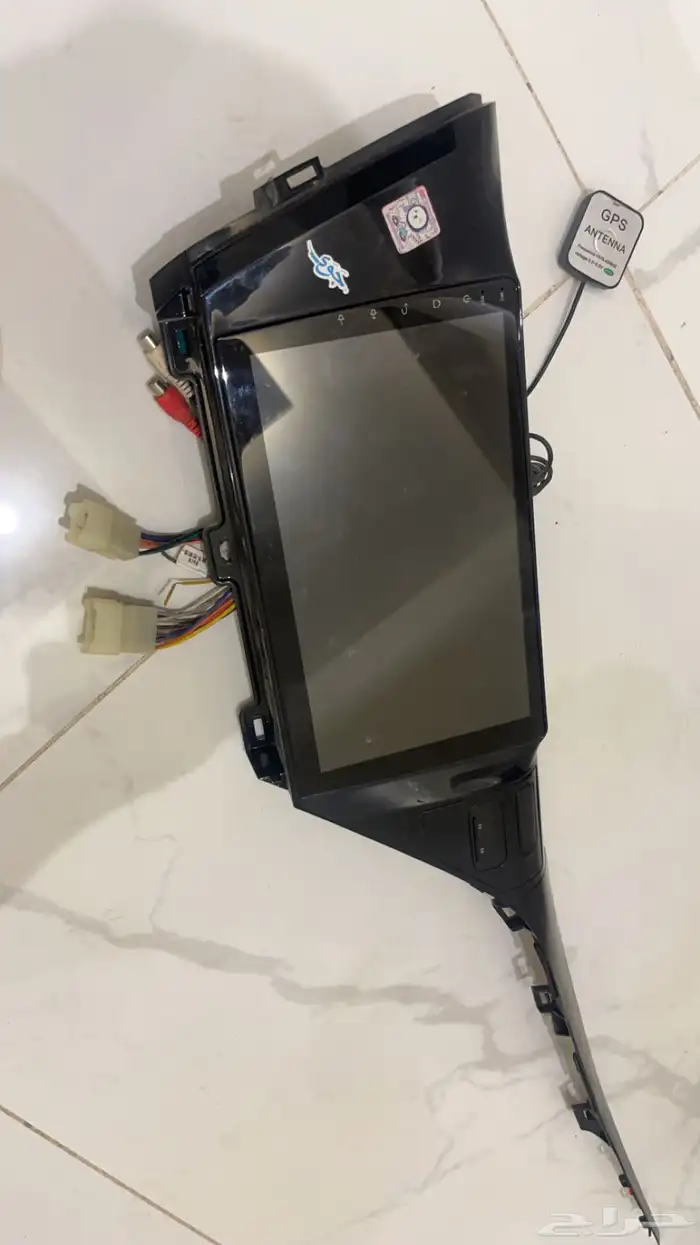 شاشه كامري مع الديكور نظيف تركب على الكامري افياش الوكاله 0