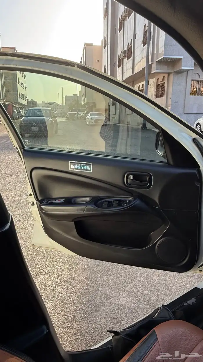 نيسان صني 20