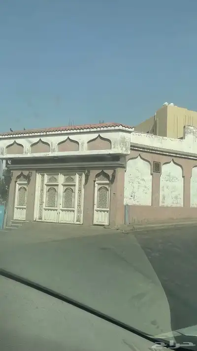 عقار تجاري بموقع استراتيجي مضمون الربح بمساحة 888م بمكه index