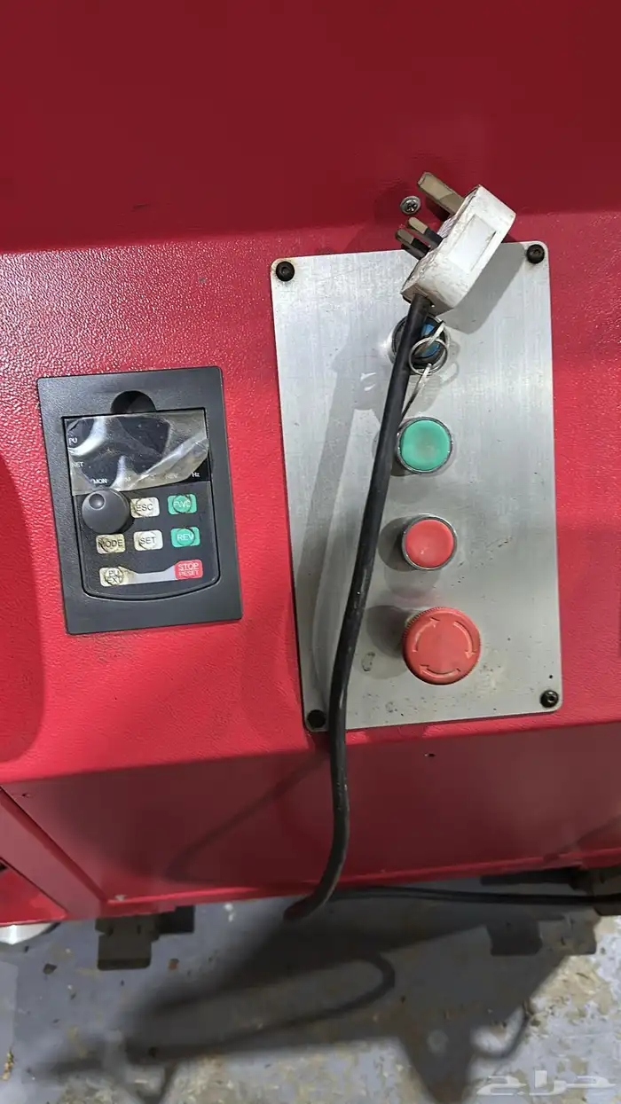 Vertical car lifts quantity 2 8