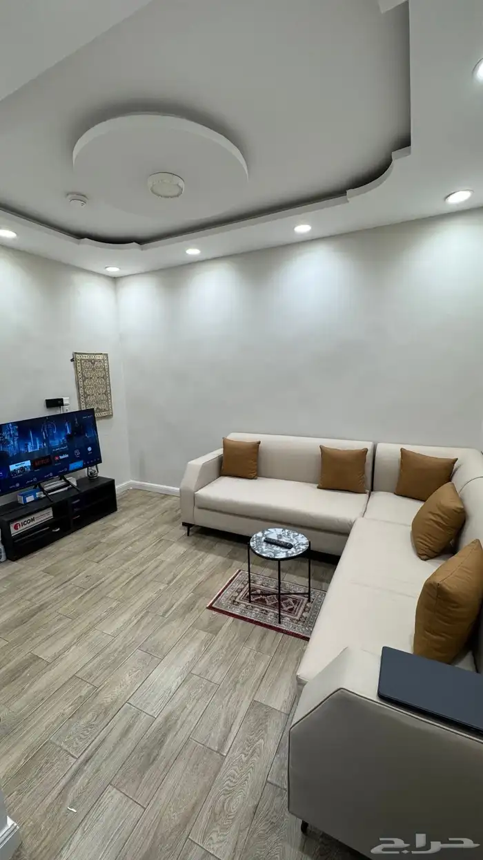 صالون للتقبيل في جازان حي الصفاء على الشارع العام 6