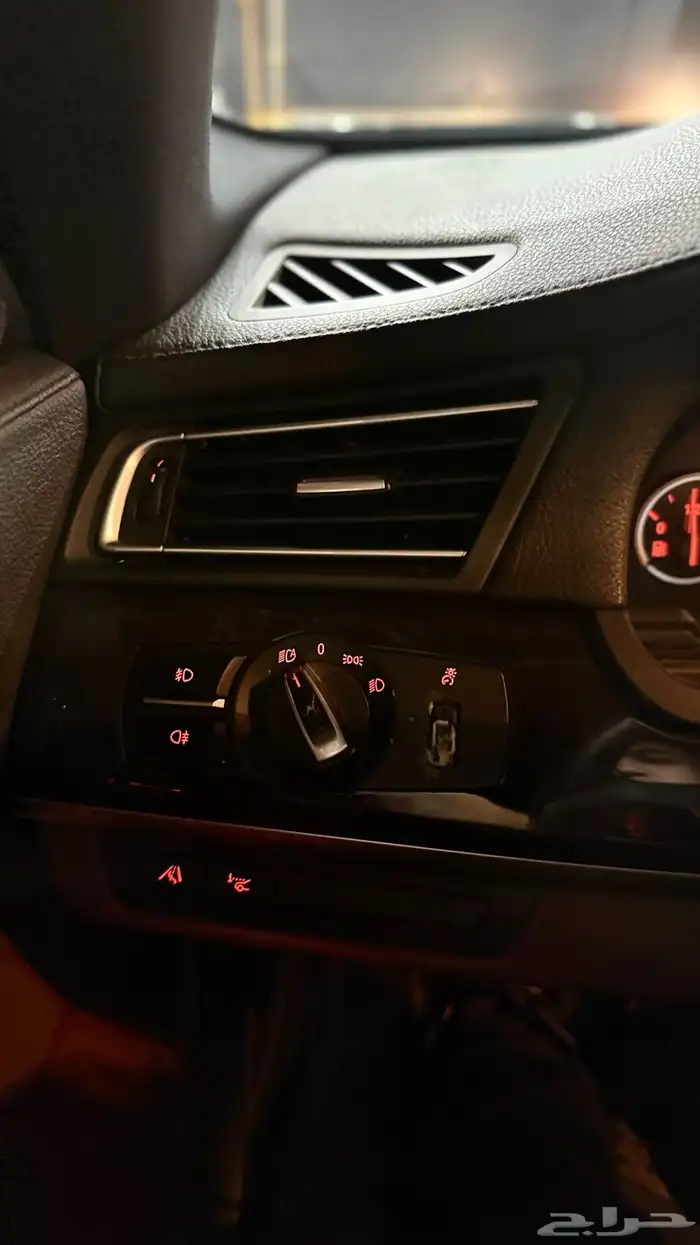 BMW 740نظيف للبيع (مخزن) 10