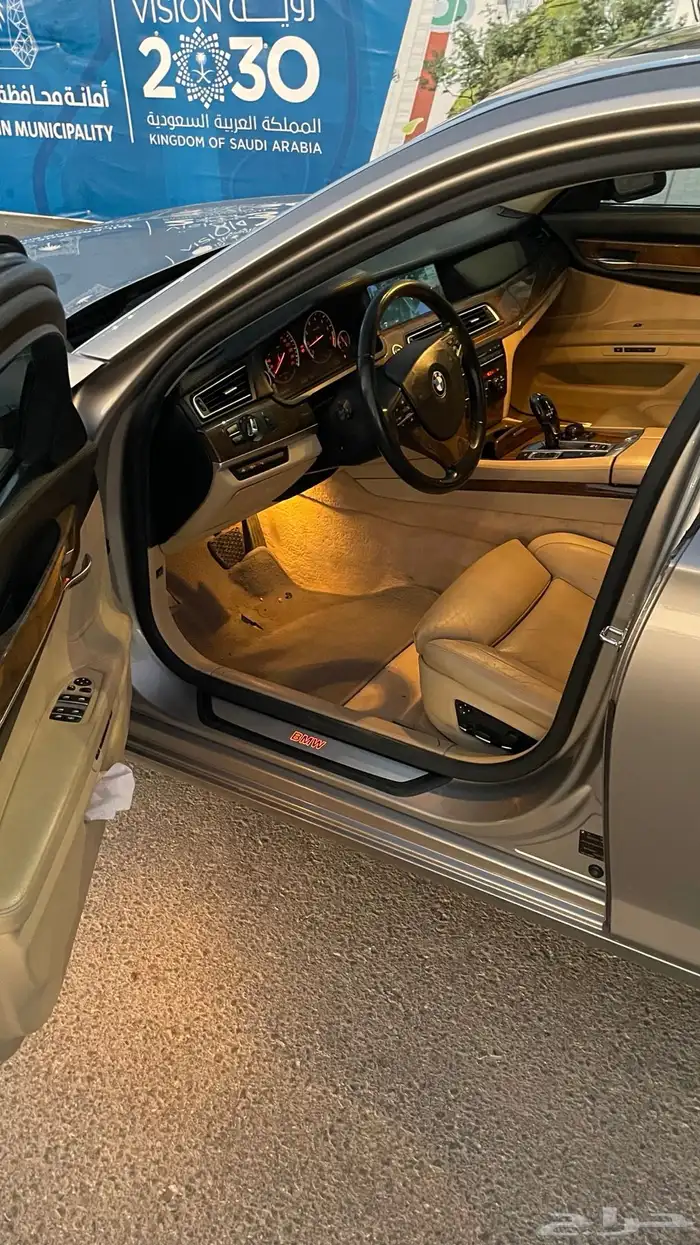بي ام دبليو 750 Li فل كامل 4