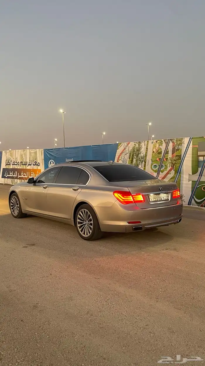 بي ام دبليو 750 Li فل كامل 3