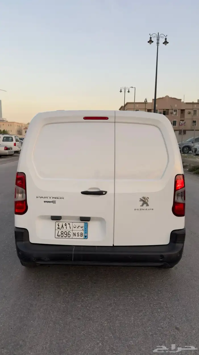 بيجو بارتنر 2022 فان بضاعة ديزل 8