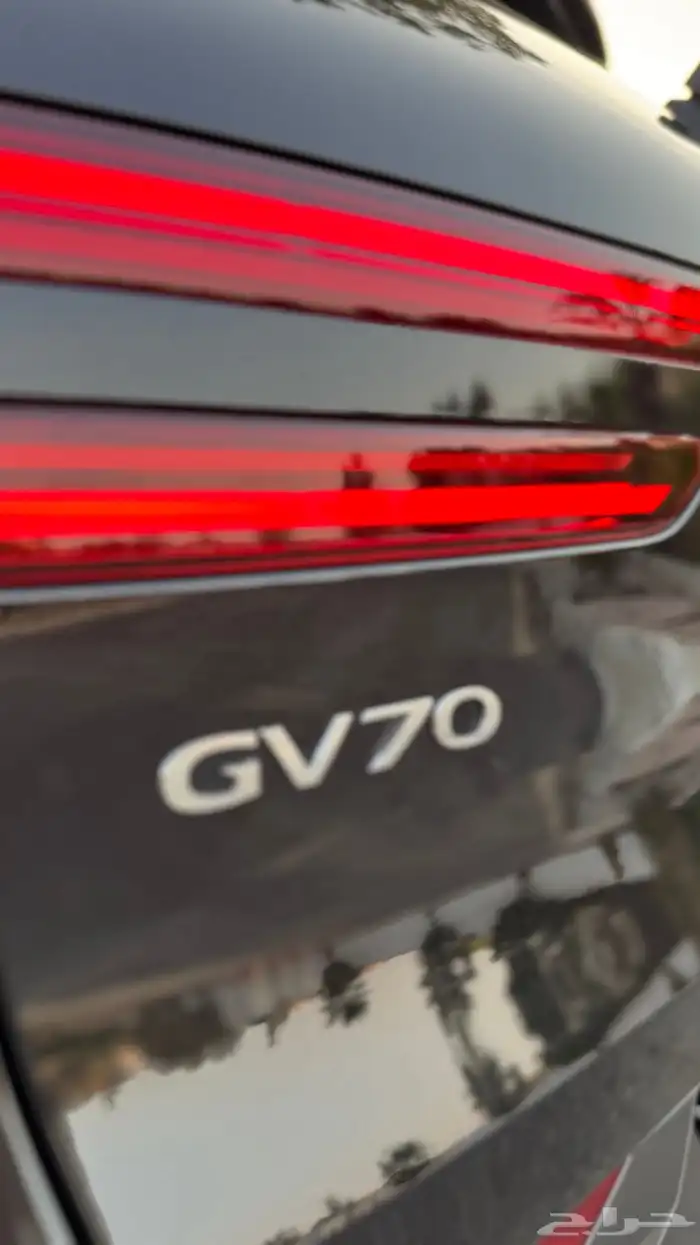 2025 جينيسس GV70 7