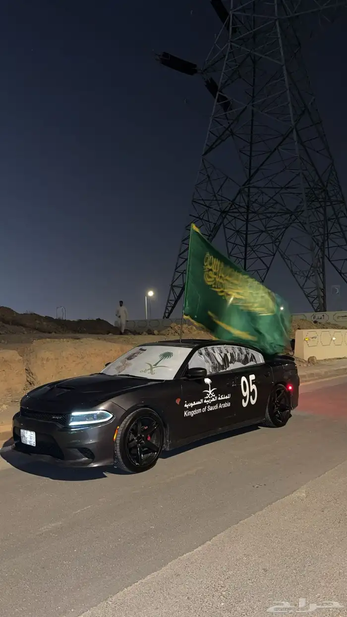 تشارجر مديل 15 اقبل بدل في جيب او سيرا من 14 فوق 2