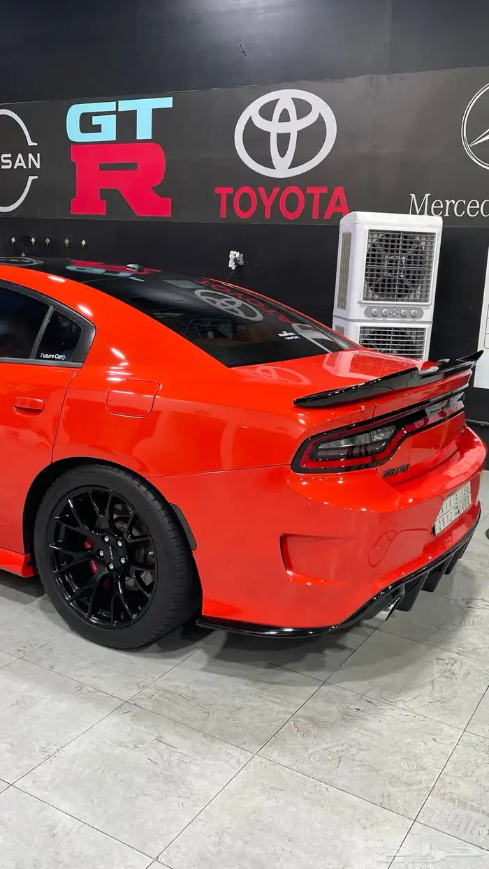 تشارجر هيلكات Dodge Hellcat 9