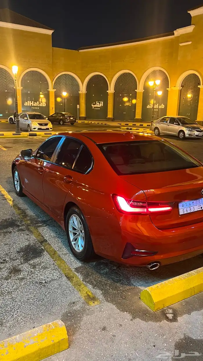 للبيع بي ام 320i 2021 6