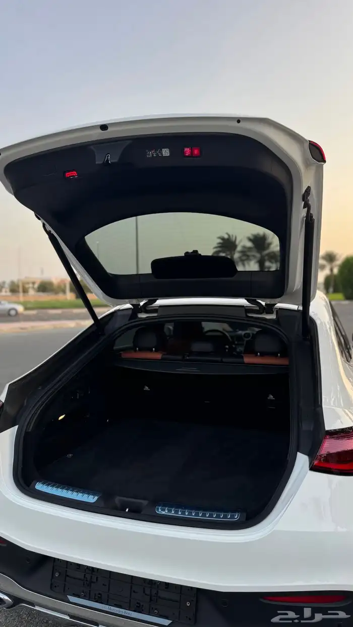 2024 مرسيدس GLC 300 - تم البيع 11