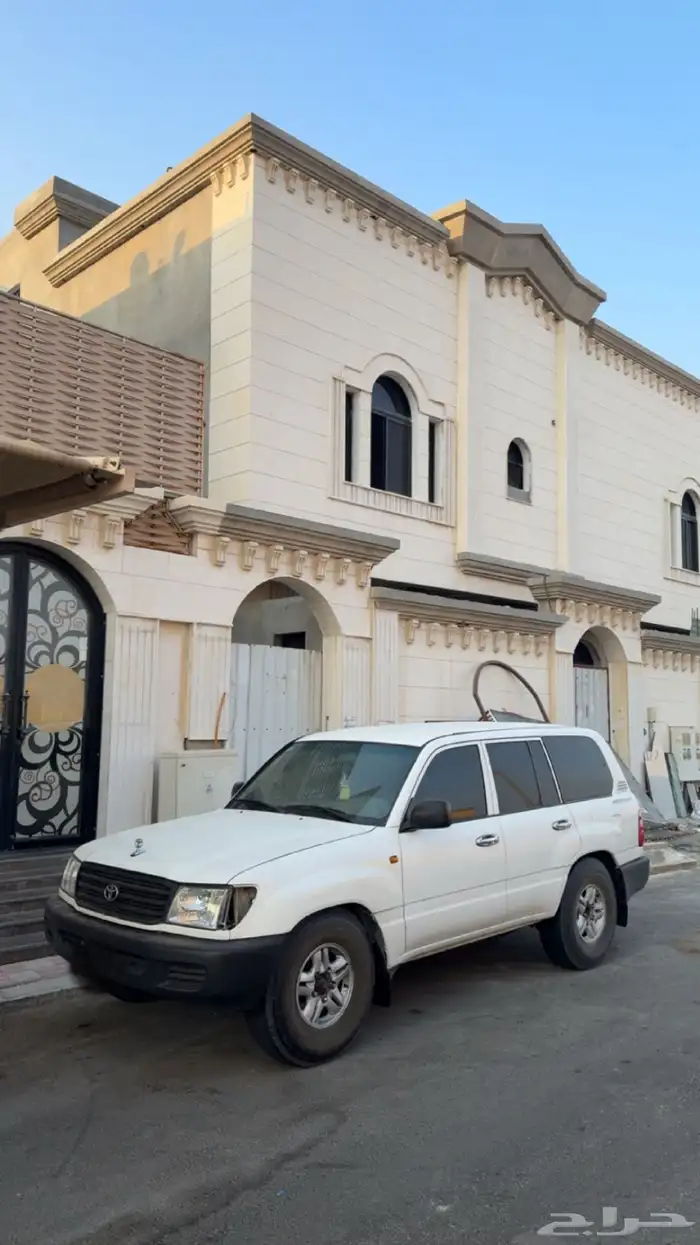 لاندكروزر جي ستاندر 2000 2