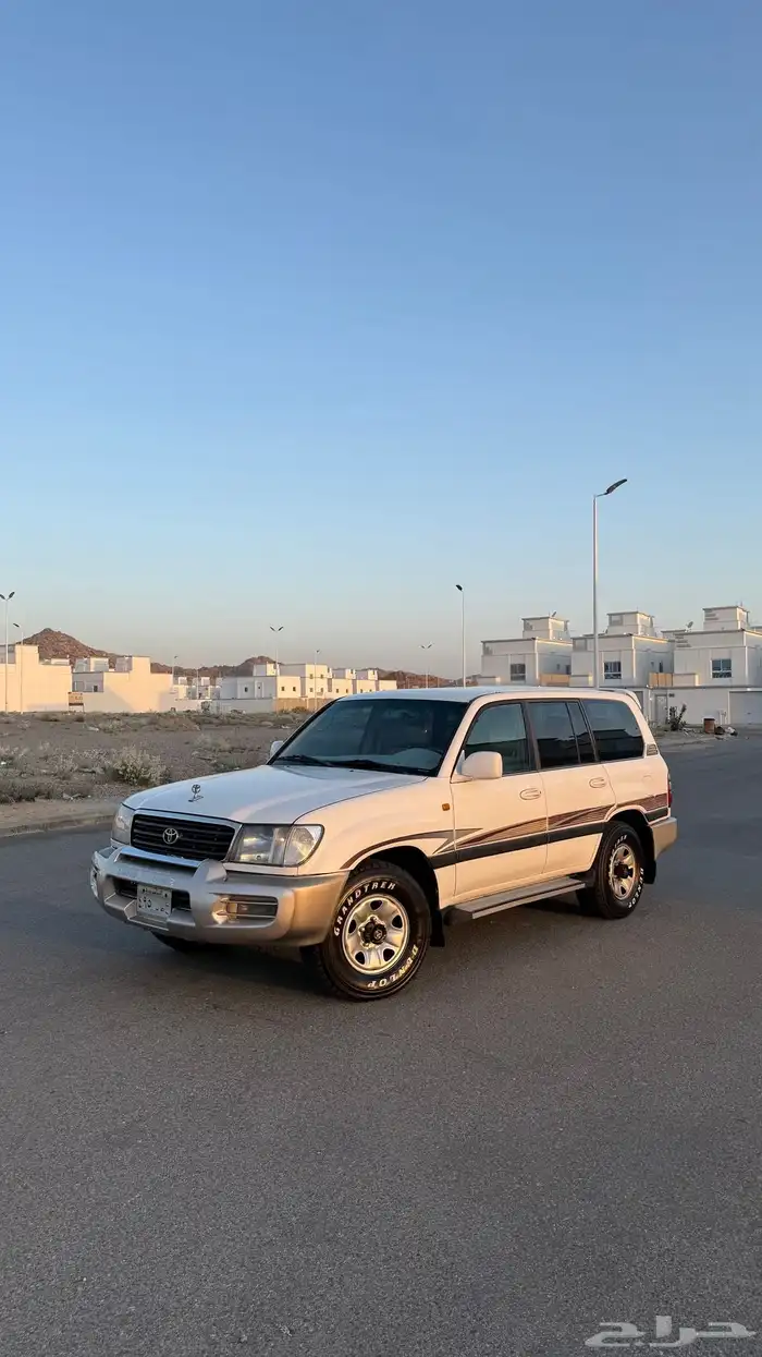 لاندكروزر 2001 1