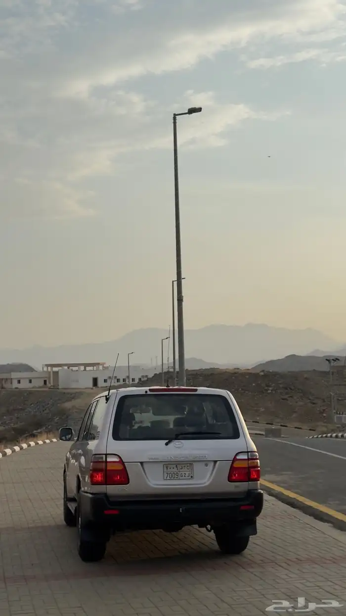 لاندكروزر 1