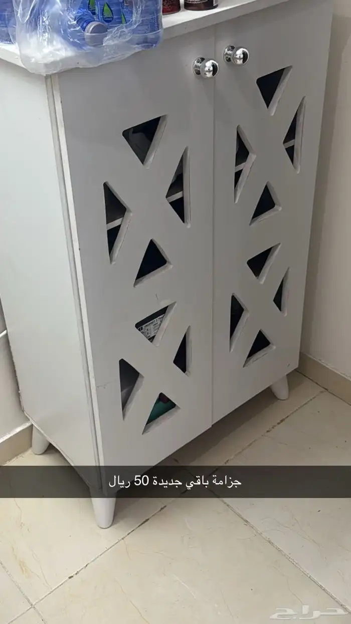 اثاث جديد الي يبغاهم كلهم 2000 مع الستاير ومرآة طويلة مجانية 3