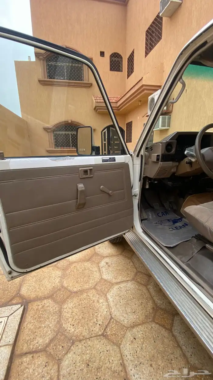 ربع 2004 سعودي للبيع 9
