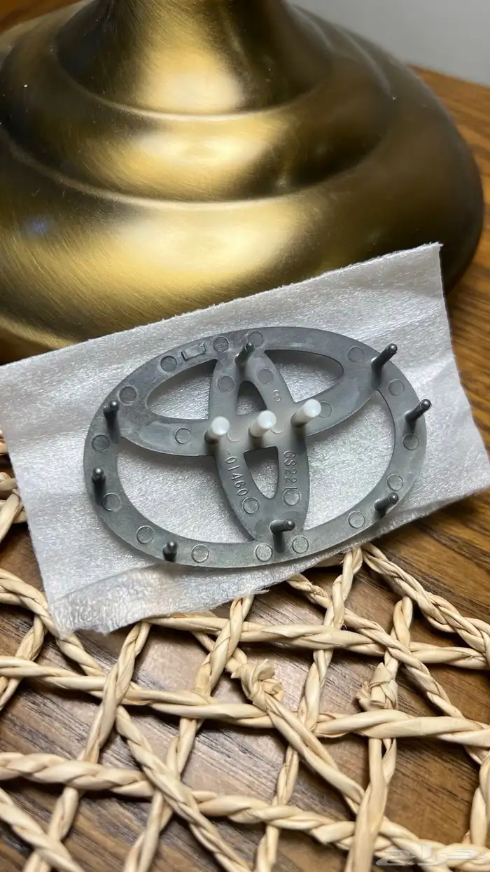 علامة تويوتا اصلي جديد ( ايرباق ) 4