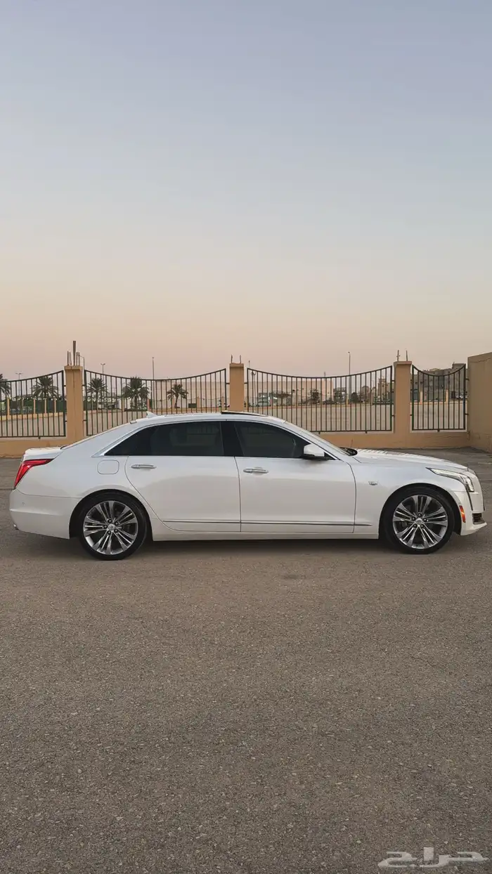 للبيع كاديلاك CT6 موديل 2017 1