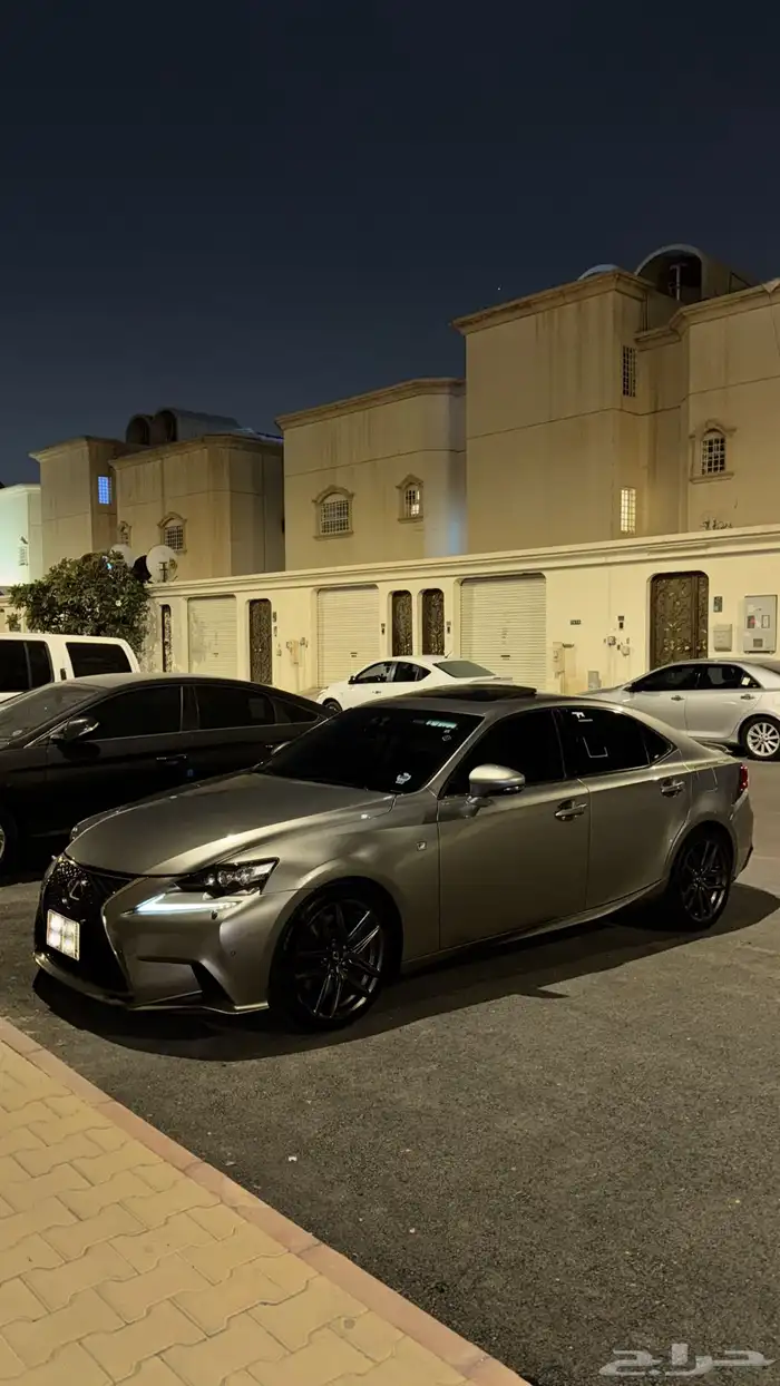 لكزس is350 0