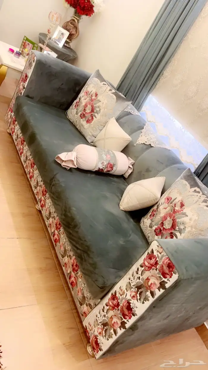 طقم كنب كبير وجديد 1