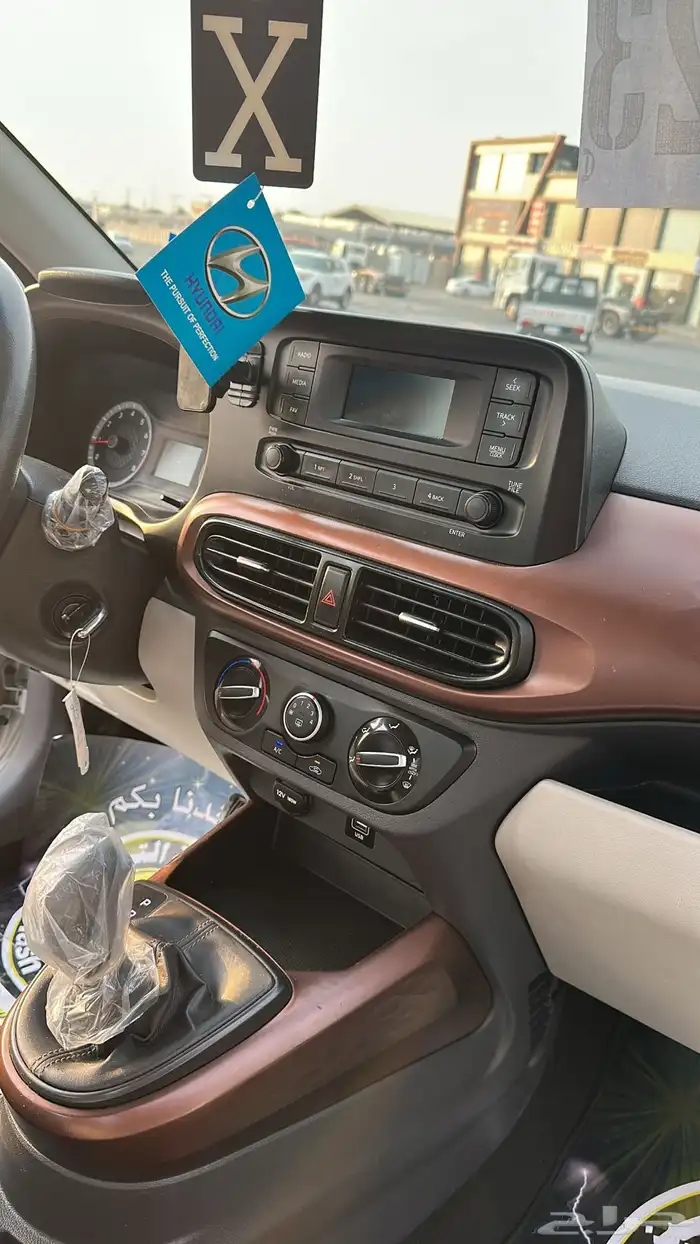 هونداي i10 2023 12