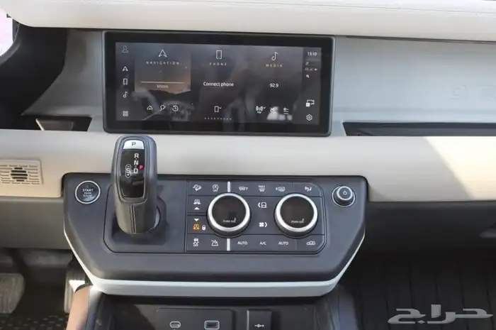 لاند روفر ديفندر Land Rover Defender 90 P300 S موديل 2023 19