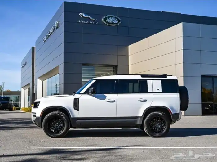 لاند روفر ديفندر Land Rover Defender 110 P400 S موديل 2024 4