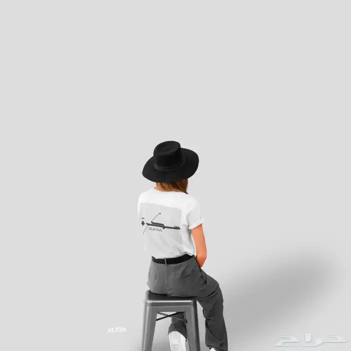 مصممة جرافيك 11