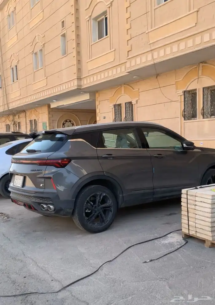 جيلي كولراي 2024 نص فل للبيع 0