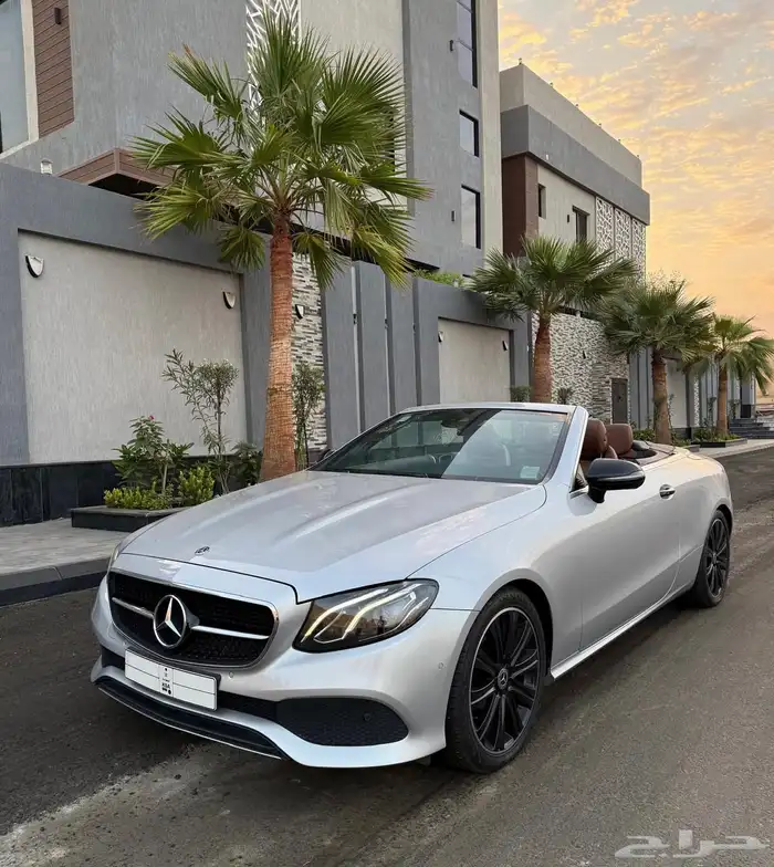 مرسيدس E200 2019 AMG كشف لون مميز 1