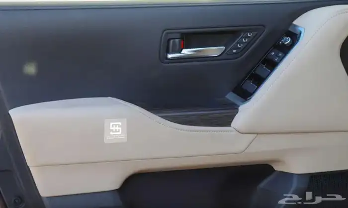 تويوتا لاندكروزر VXR 2023 16