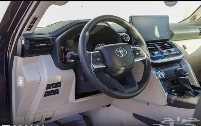 تويوتا لاندكروزر VXR 2023 7