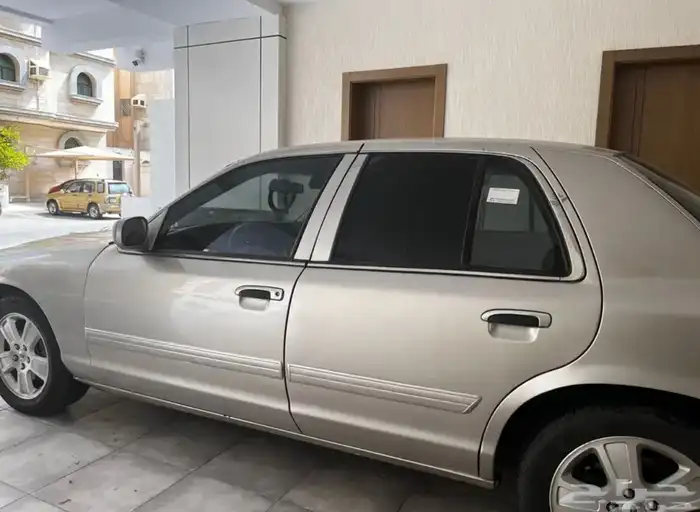 السيارة مفحوصه بالكامل   المالك الاول 2