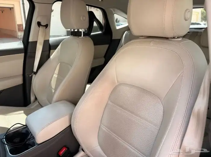 جاكوار E pace 2019 مالك أول 6