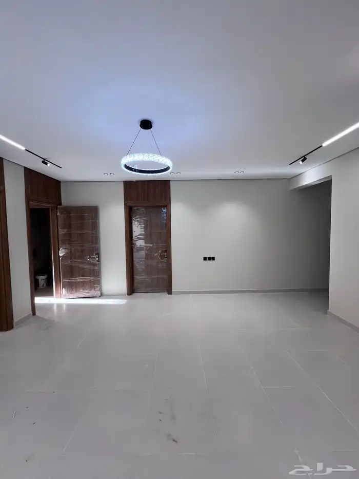 للبيع شقق تمليك حي البوادي 4