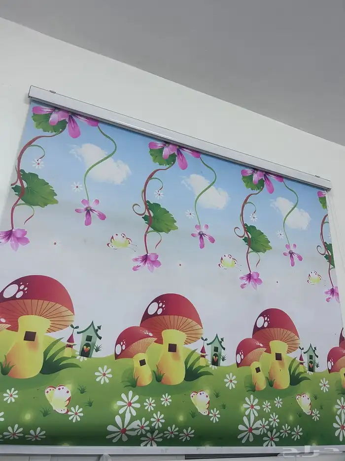 أثاث للبيع فريزر شبه جديد وغرفة نوم خشب متين ستاير 5