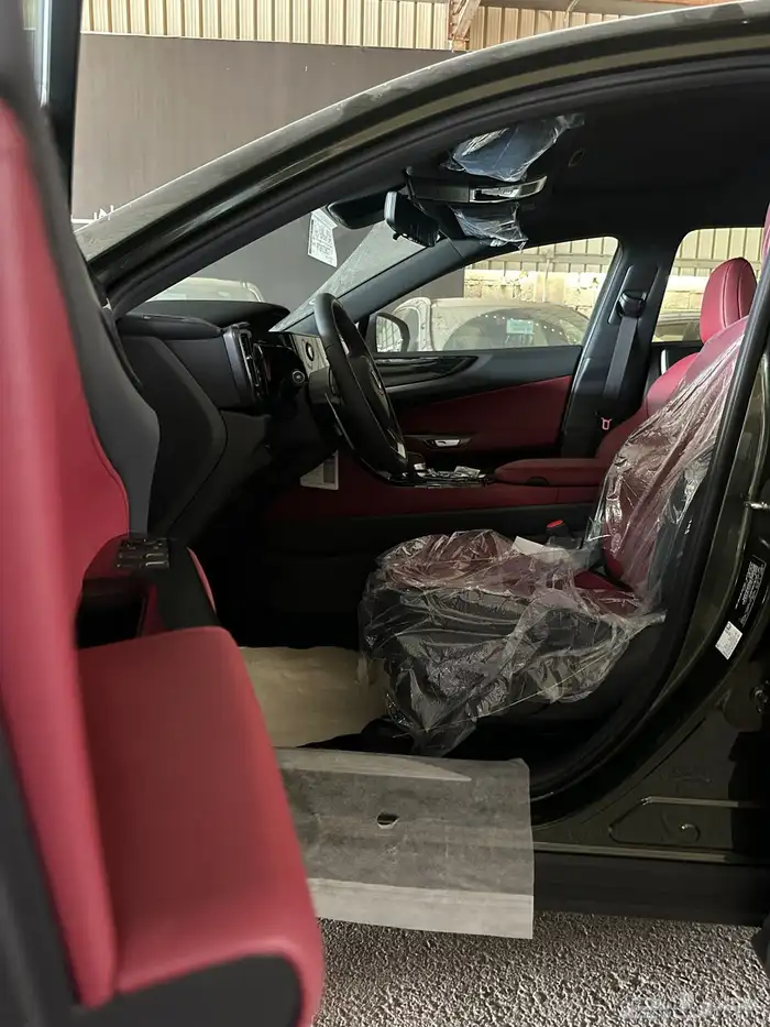 لكزس NX350AA بنزين سعودي موديل 2026 10